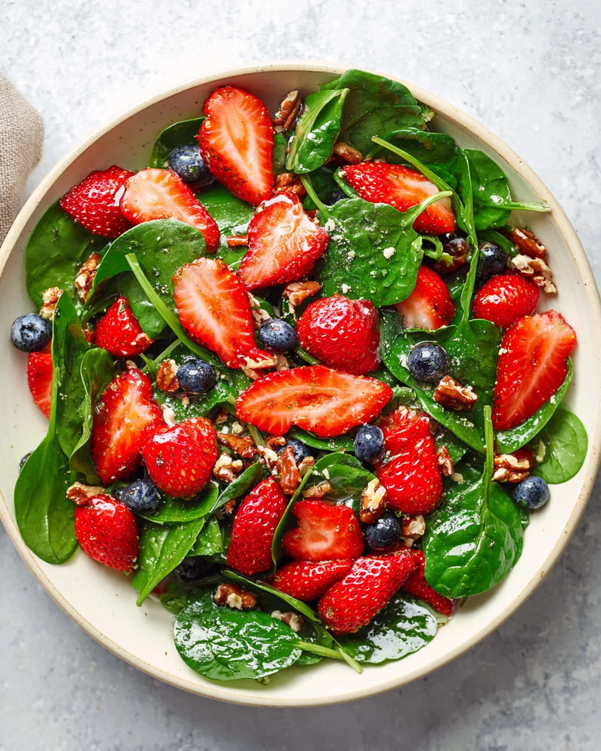15-Minute Strawberry Spinach Salad - Image 4