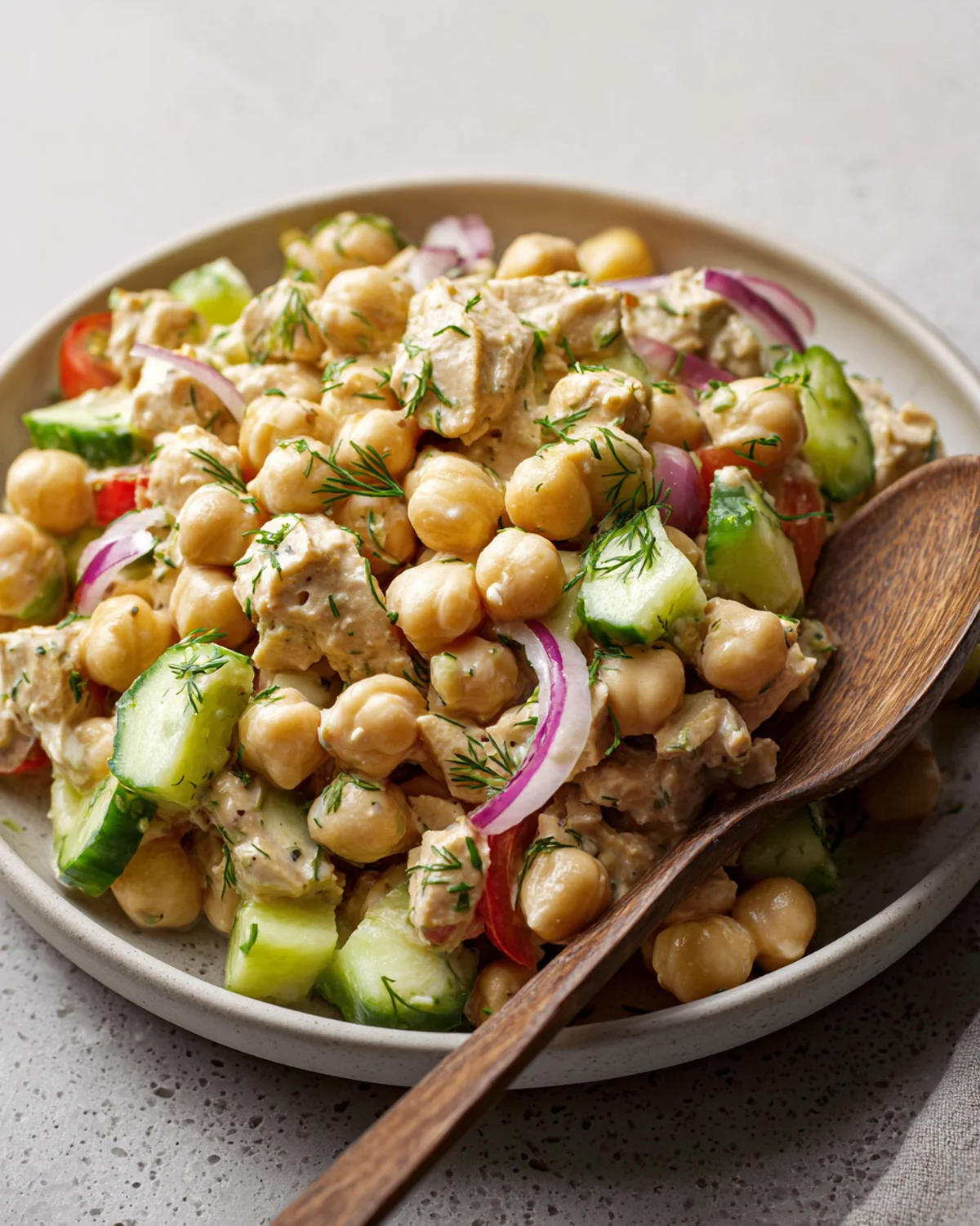 Healthy Tuna Garbanzo Bean Salad - Image 2