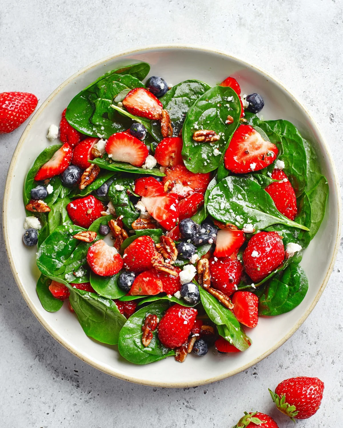 15-Minute Strawberry Spinach Salad - Image 2