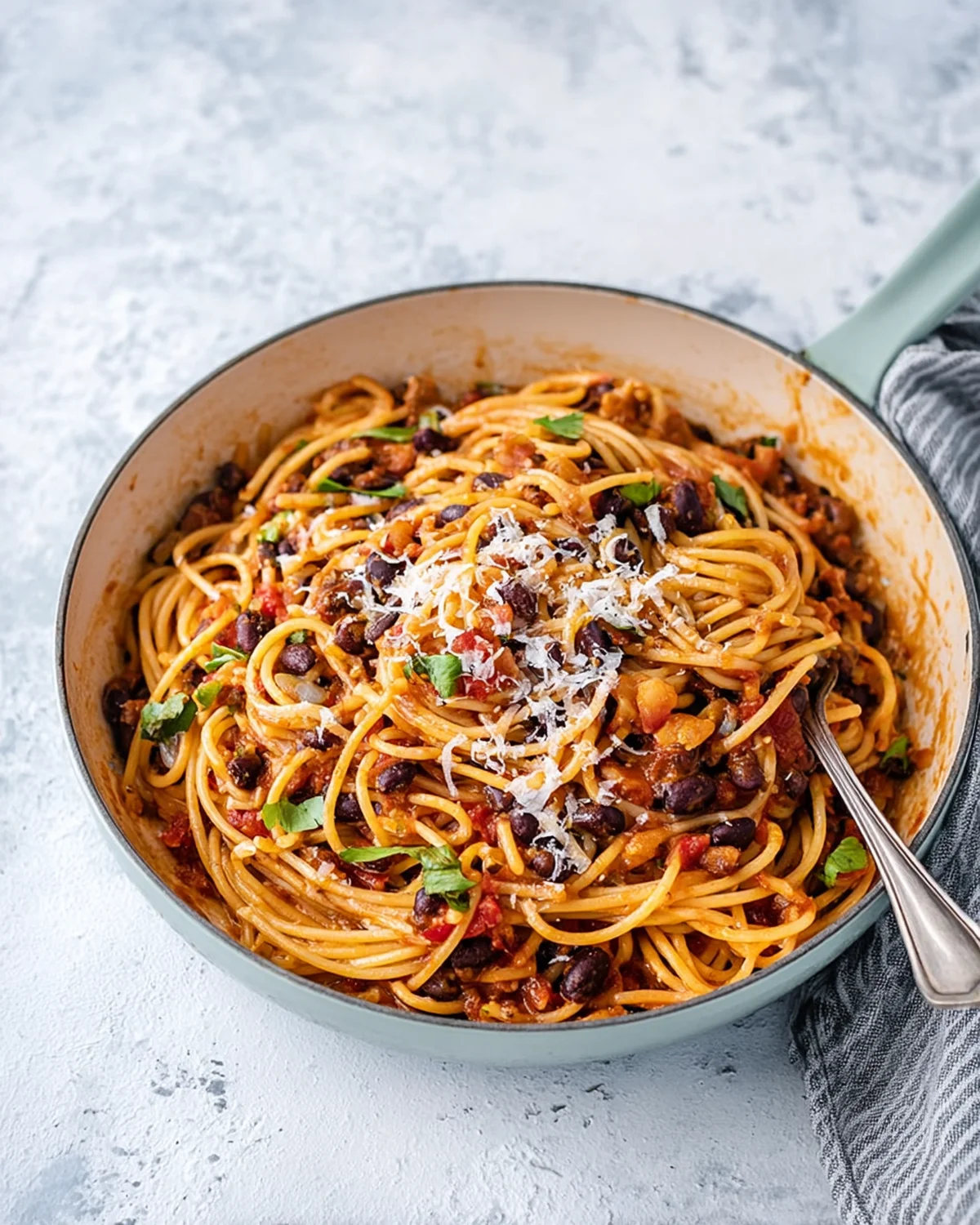 Easy One-Pot Black Bean Taco Spaghetti - Image 2